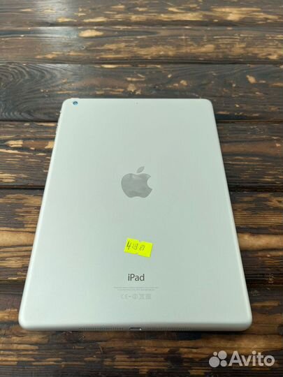 Apple iPad Air 32GB Silver Wi-Fi (арт. 41981)