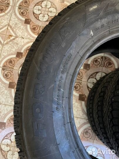 Pirelli Formula Ice 215/65 R16