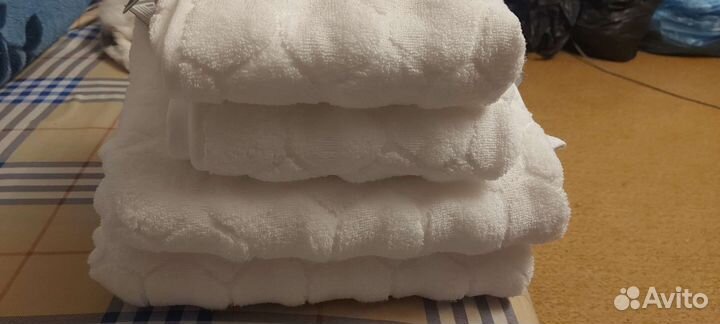 Махровые полотенца 70х130 новые в наличии нескол