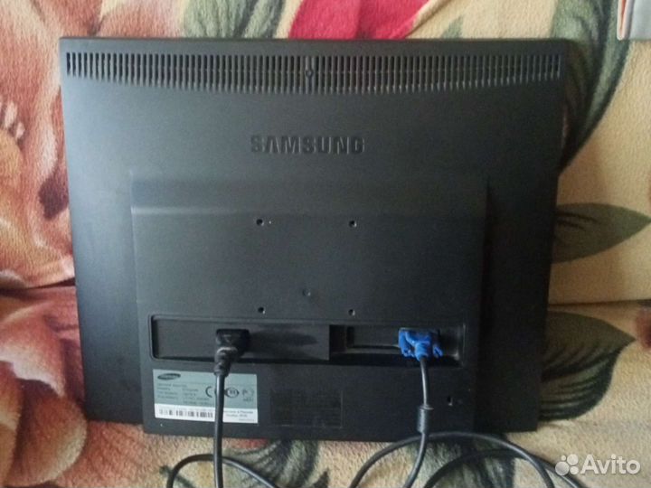 Монитор Samsung 22 дюйма