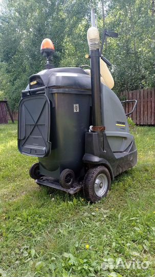 Продажа мусороубочной машины Karcher