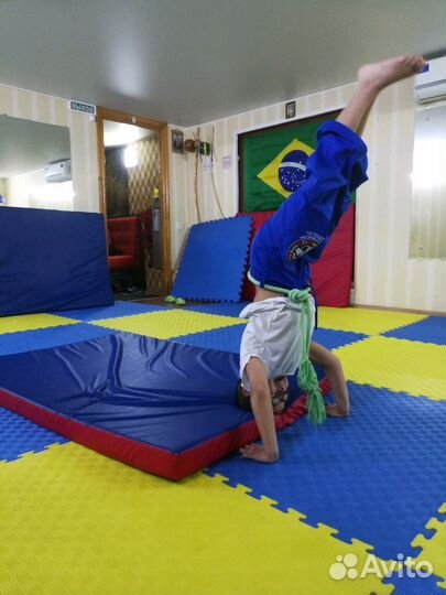 Детский клуб боевых искусств Капоэйра Акробатика