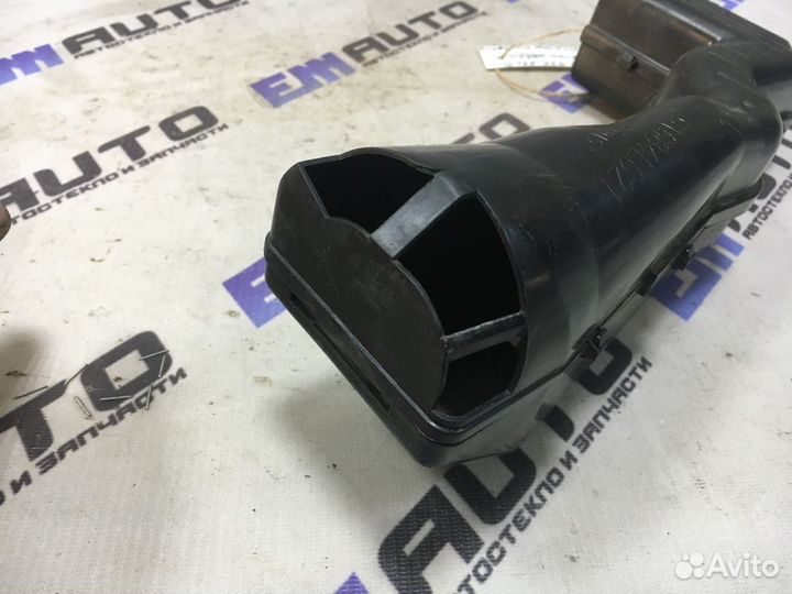 Воздуховод отопителя Мазда сх7
