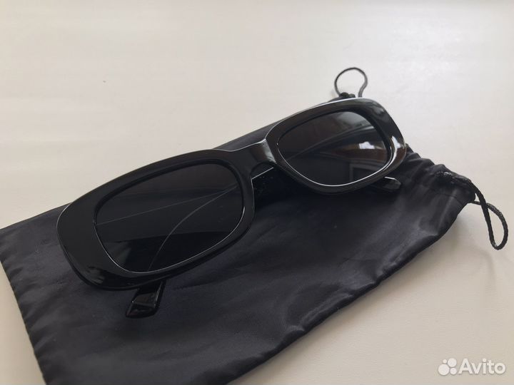 Солнцезащитные очки