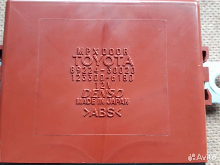 Блок управления дверью Toyota crown S170