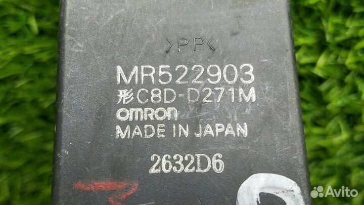 Блок управления стеклоподъемниками передний правый