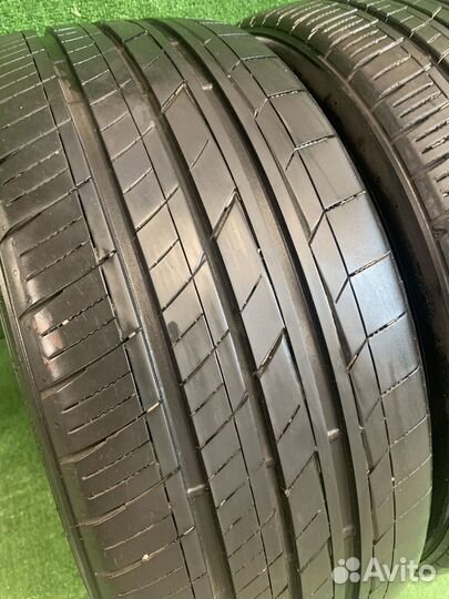 Toyo Tranpath LuII 245/40 R19