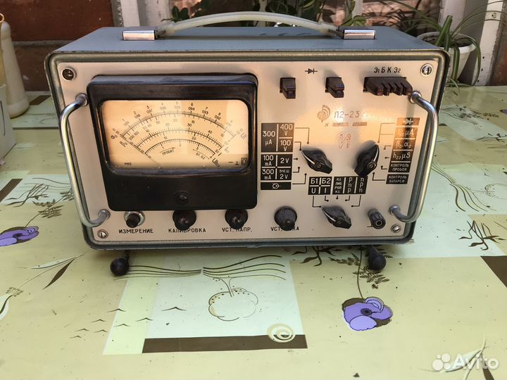 Измеритель полупроводниковых приборов Л2-23