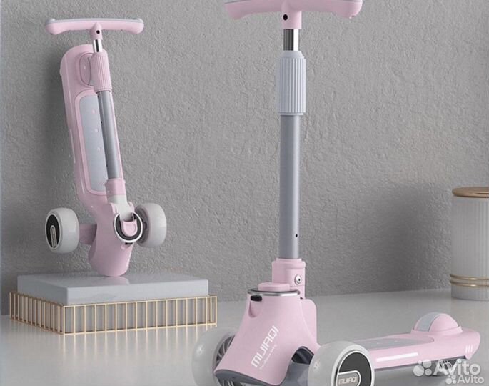 Самокат детский трехколесный новый