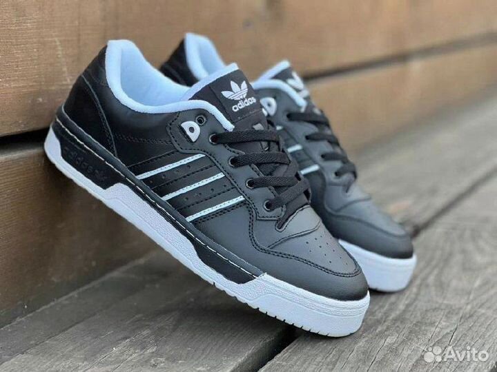 Adidas forum low 1 черные разм. 44