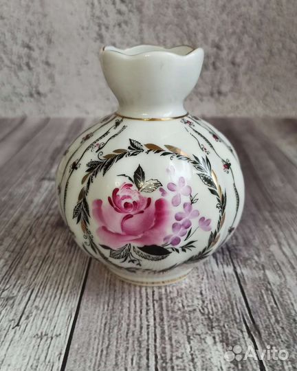 Вазы подбукетники лфз