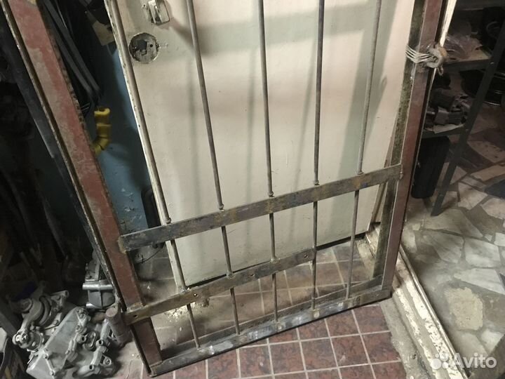 Дверь решетка металлическая