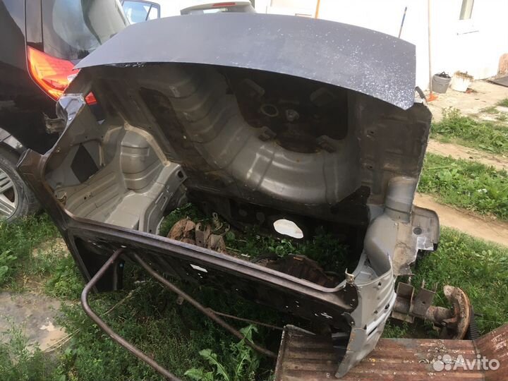 Kia rio 3 задняя часть + крышка багажника