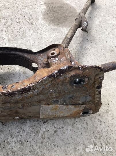 Балка задняя Toyota RAV4 (2712)