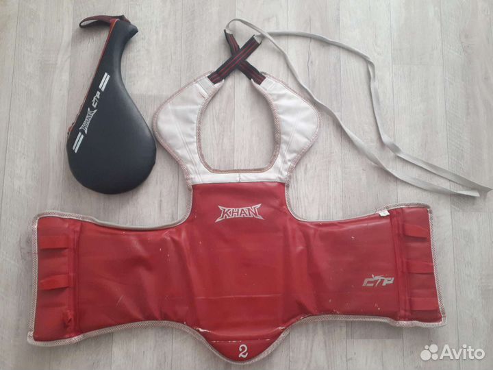 Жилет и лапа для тхеквондо