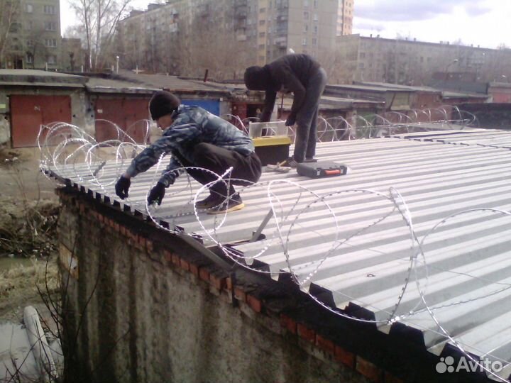 Монтаж колючей проволоки Егоза (акл сбб пбб пклз)