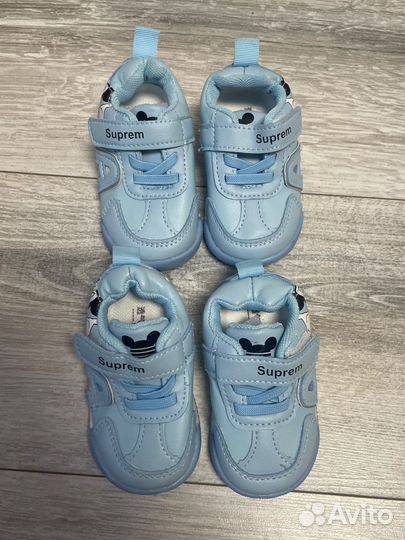 Кроссовки для двойни 16,17 размер