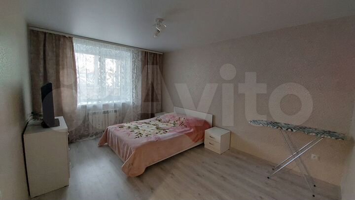 1-к. квартира, 42 м², 9/9 эт.