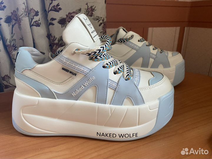 Кроссовки р.40(38) naked wolfe