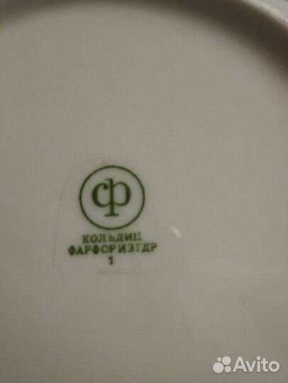 Набор тарелок,маслëнкаМадонна ГДР, ваза индия 70гг