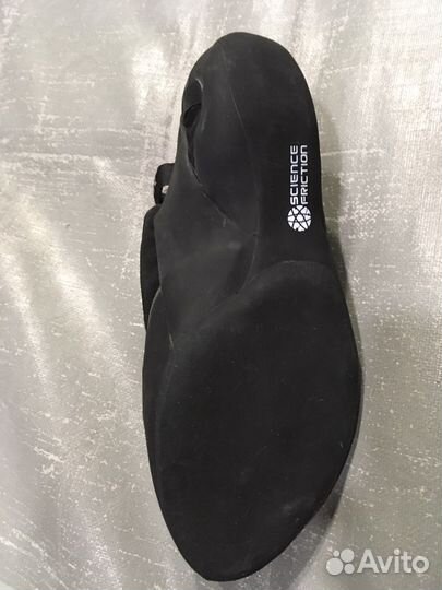 Скальные туфли Mad rock (скальники)