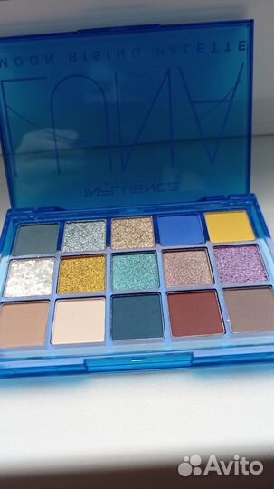 Палетка теней influence beauty luna