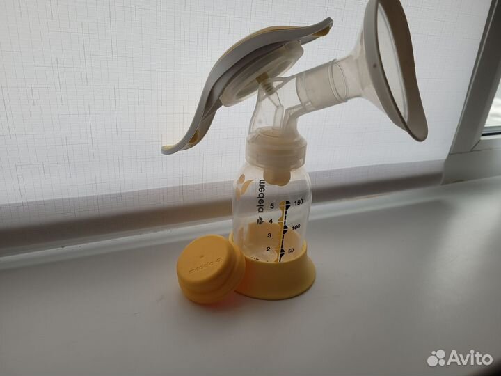 Молокоотсос ручной Harmony Medela