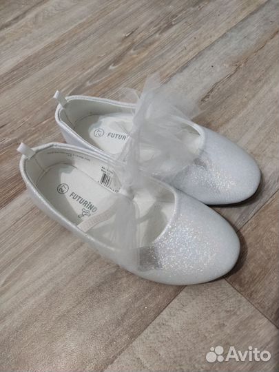 Туфли для девочки 27 размер белые