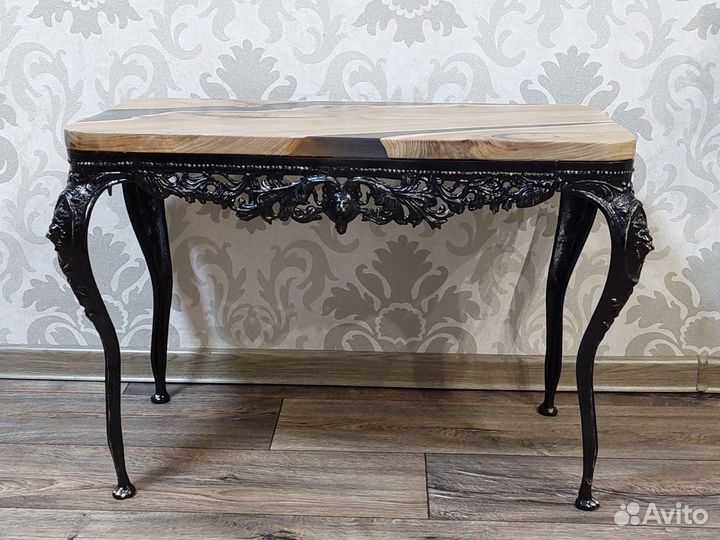 Столик концоль, стиль барокко