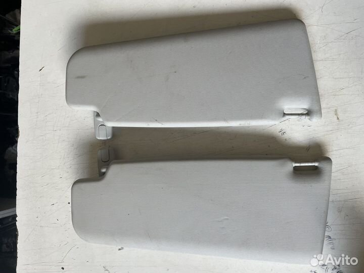 Козырёк правый/левый Volkswagen Golf 5