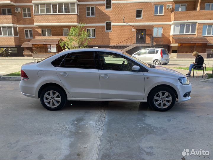 Volkswagen Polo 1.6 AT, 2014, 176 000 км