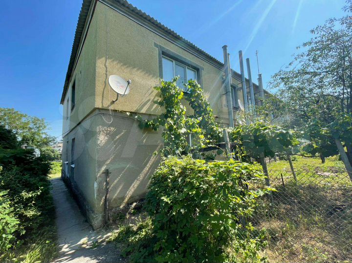 2-к. квартира, 40 м², 1/2 эт.