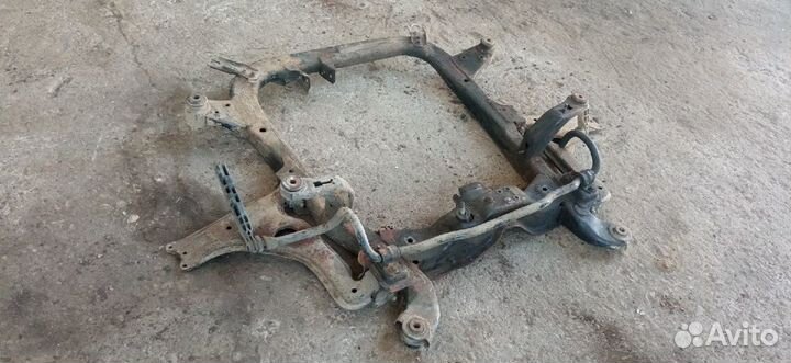 Балка подвески передняя (подрамник) Opel Astra G