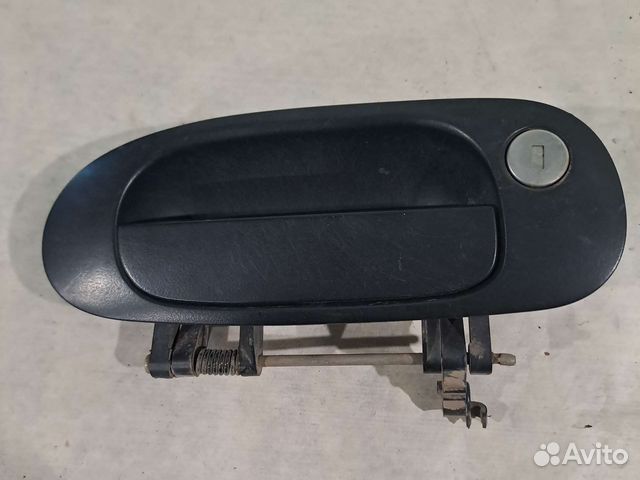 Ручка двери внешняя передняя правая Carisma