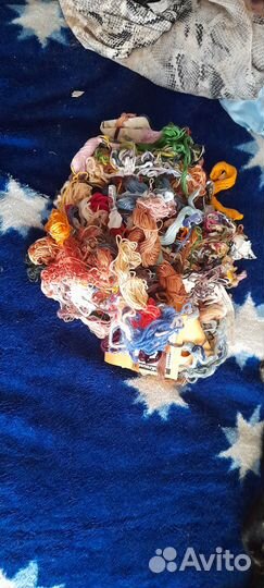 Обрезки и мулине для поделок