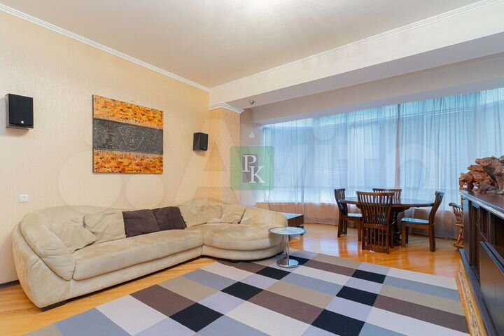 5-к. квартира, 220 м², 2/3 эт.