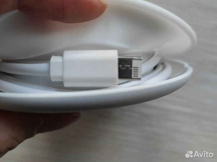 Беспроводное зарядное устройство disk