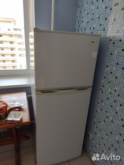 Холодильник LG NO-frost, хорошее состояние