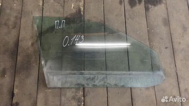 Стекло Переднее правое Заднее правое Skoda Octavia