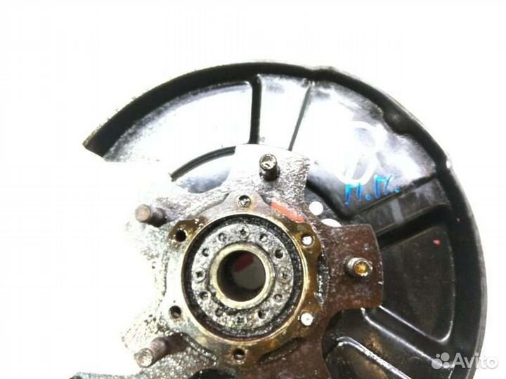 Ступица передняя правая Mazda Proceed Levante