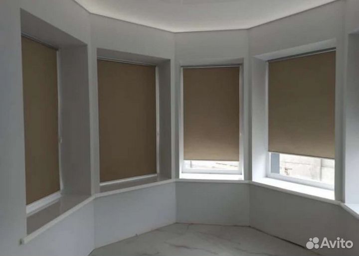 Рулонные шторы за двустворчатое окно 2500