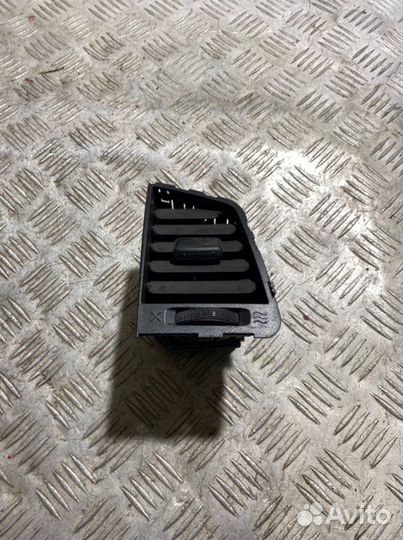 Дефлектор воздушный правый Uaz Profi 236024-010