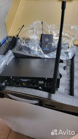 Радиосистема с двумя головными микрофонами