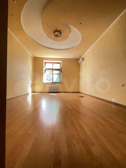 3-к. квартира, 83,7 м², 2/4 эт.