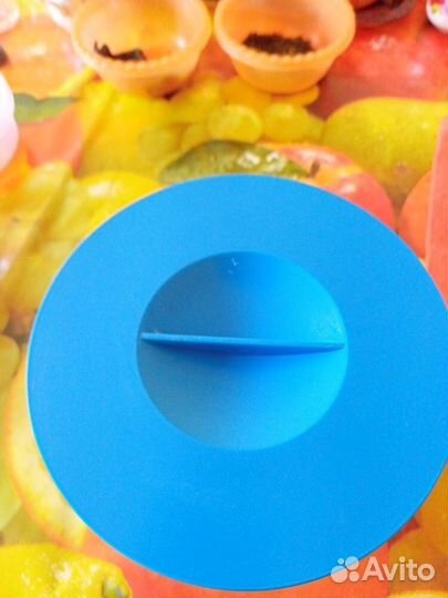 Пластиковая емкость для продуктов