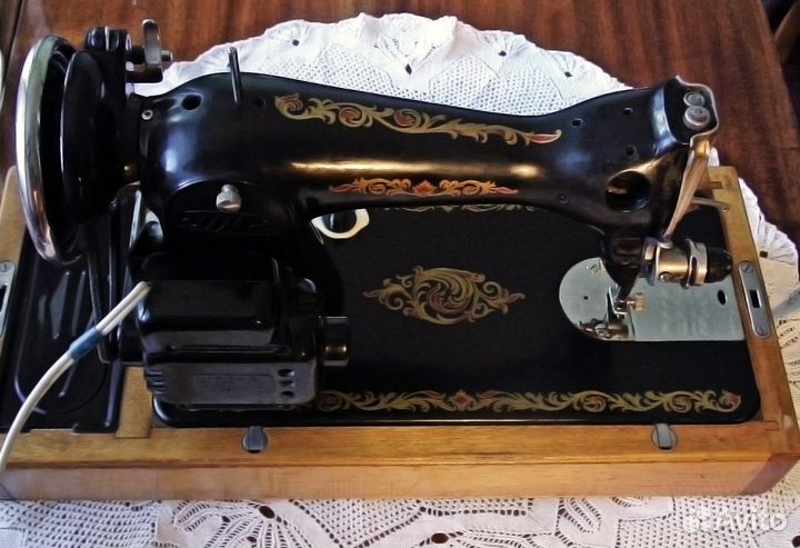 Машина швейная класса 2М с электроприводом