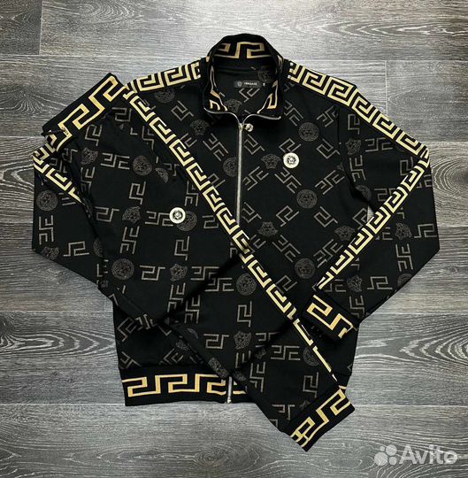 Брендовый костюм versace