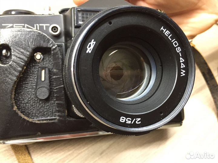 Плёночный фотоаппарат Zenit EM