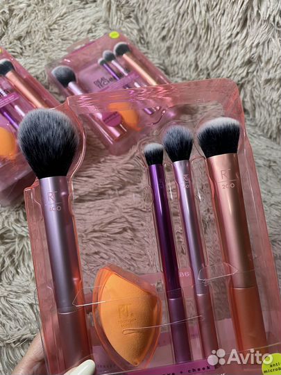 Кисти для макияжа Real Techniques