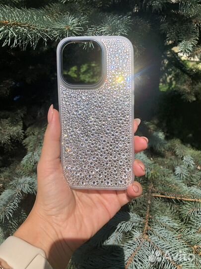 Чехол на iPhone 14 pro со стразами